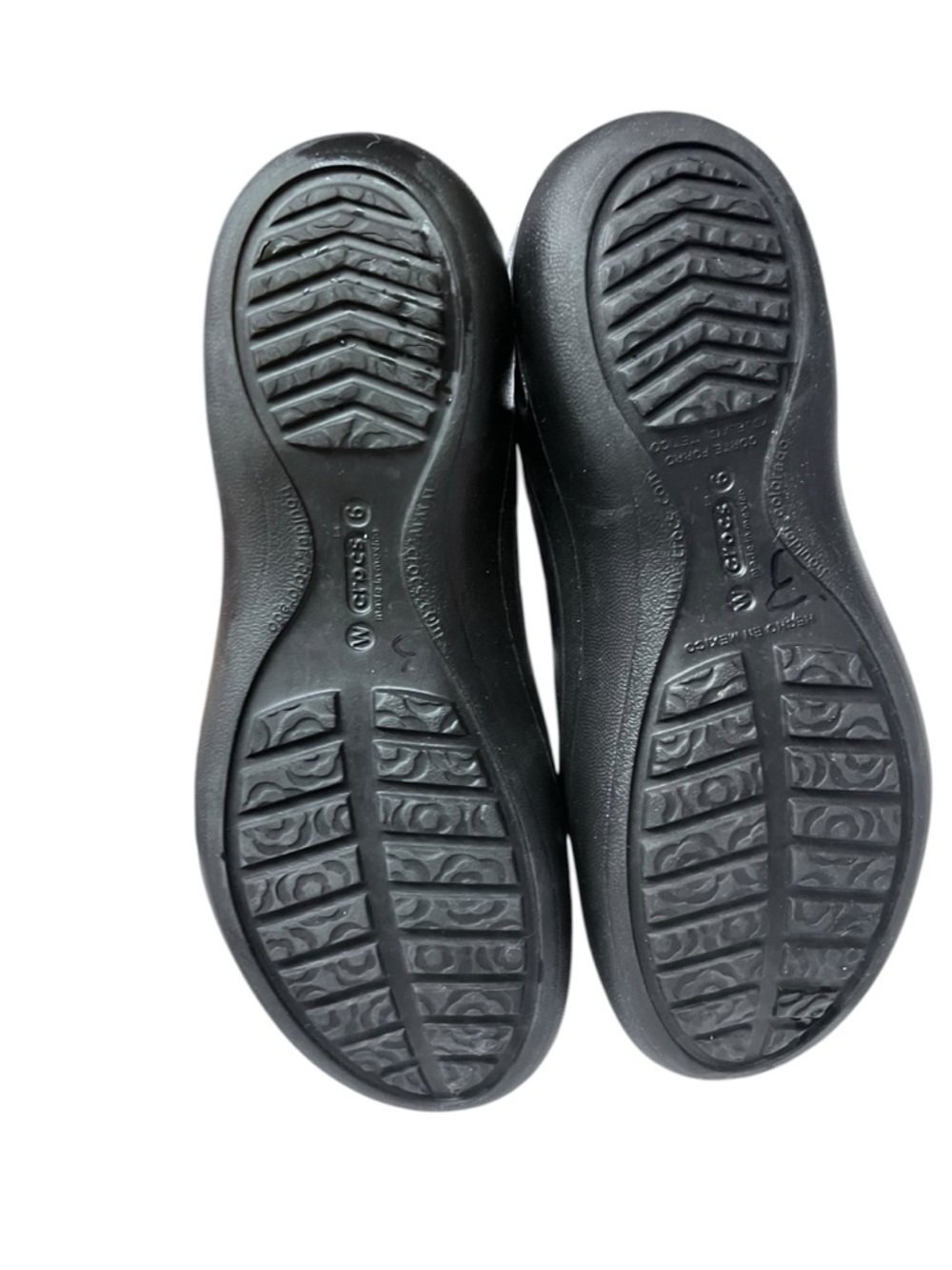 Crocs women sandals shoes size 6 black - Picture 7 of 8